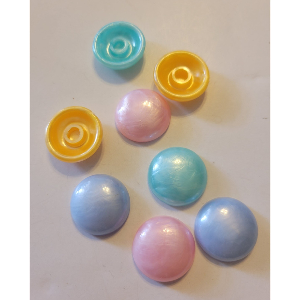 Lot of 8 VTG Estate Round Disc Snap Button Cover Cabachon‎ Shape Craft Resin